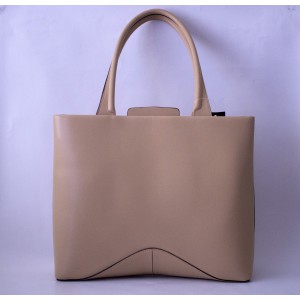 Sophisticated Large Leather Bag
